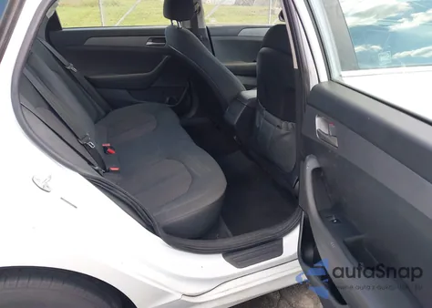 2019 Hyundai Sonata Se z USA, uszkodzony, nr VIN 5NPE24AF0KH789749